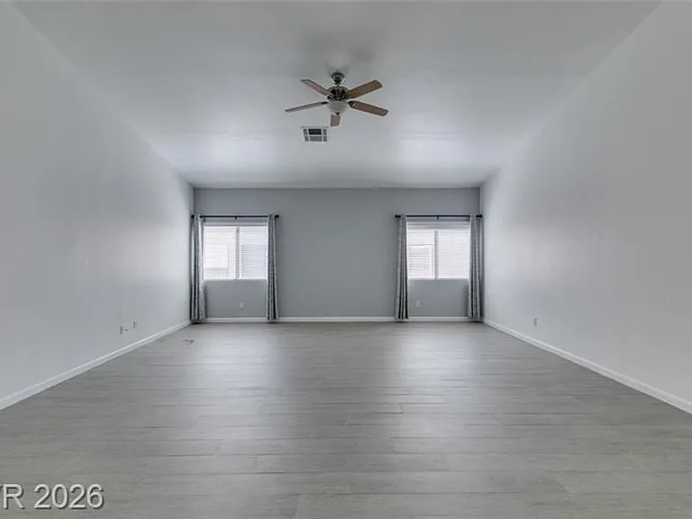 8111 Desert Cloud Ave — Photo 15