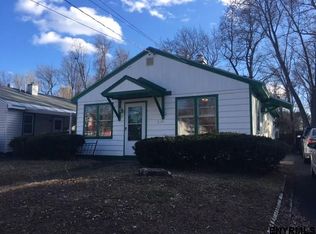 2902 Coniston Rd, Schenectady, NY 12304