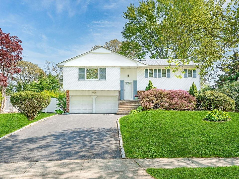 1st image of 25 Boxwood Drive