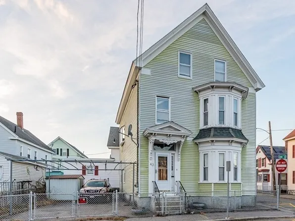 43 Kinsman St, Lowell, MA 01852