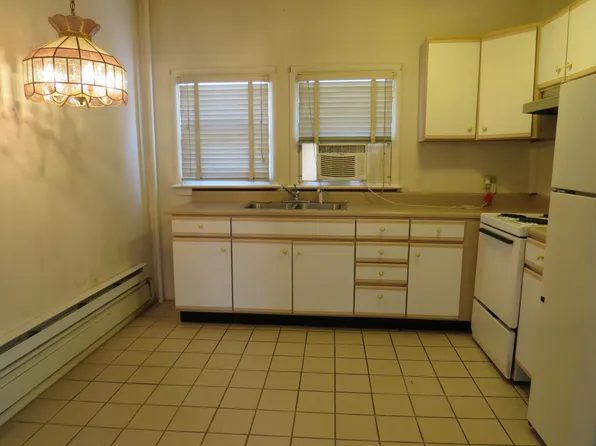 44 S 2nd St APT B, Harrisburg, PA 17113