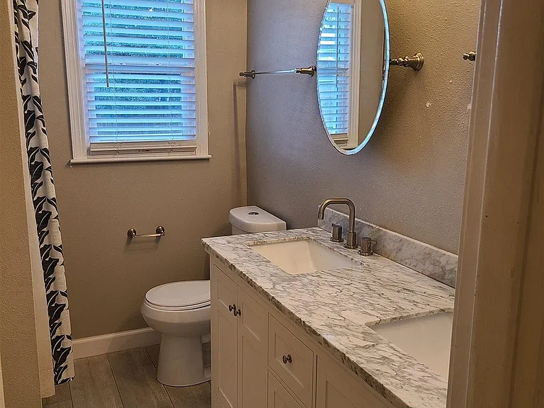 3706 N 12th Ave — Photo 5