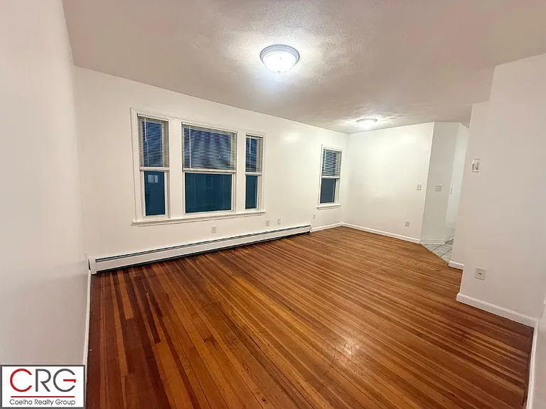 8 Pearl St #3 — Photo 15