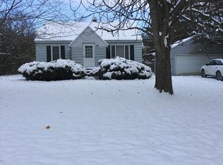 2540 Breton Rd SE, Grand Rapids, MI 49546