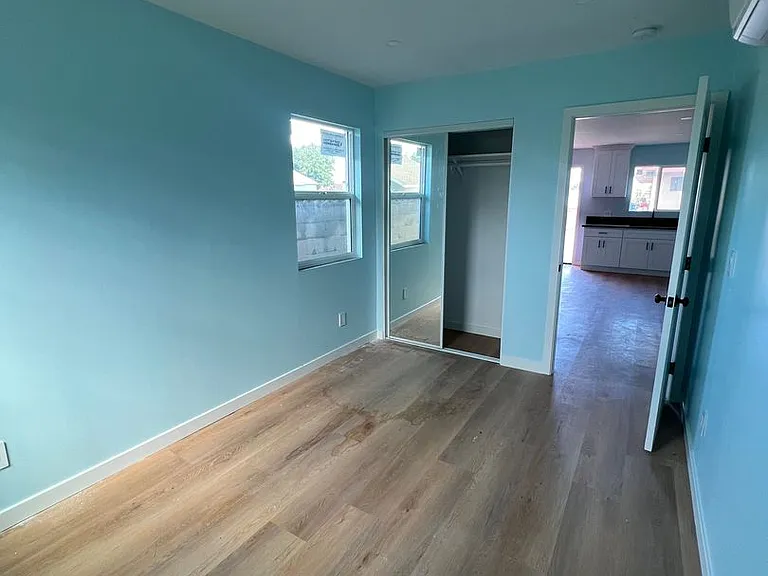 1688 E Plymouth St — Photo 6