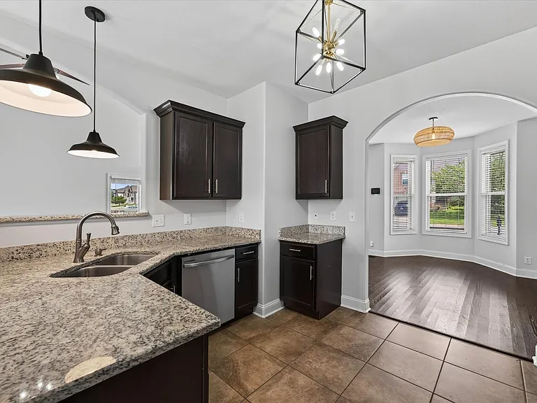 3710 Windhaven Ct — Photo 21