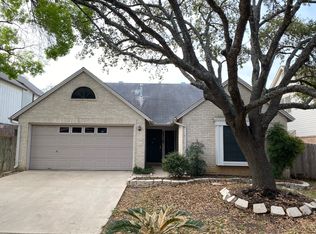 6710 Ambush Dr, San Antonio, TX 78240