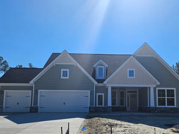 202 Huguenot Trl, Huger, SC 29450