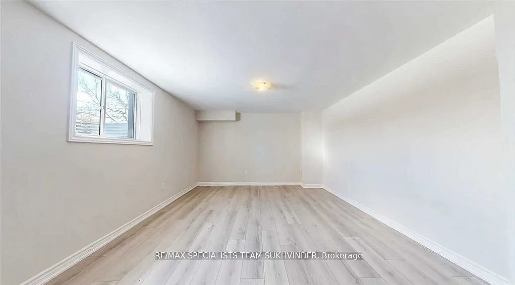 2 bed, $2,270 — Photo 2