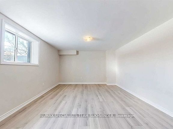 2nd image of 245A Andy Cres