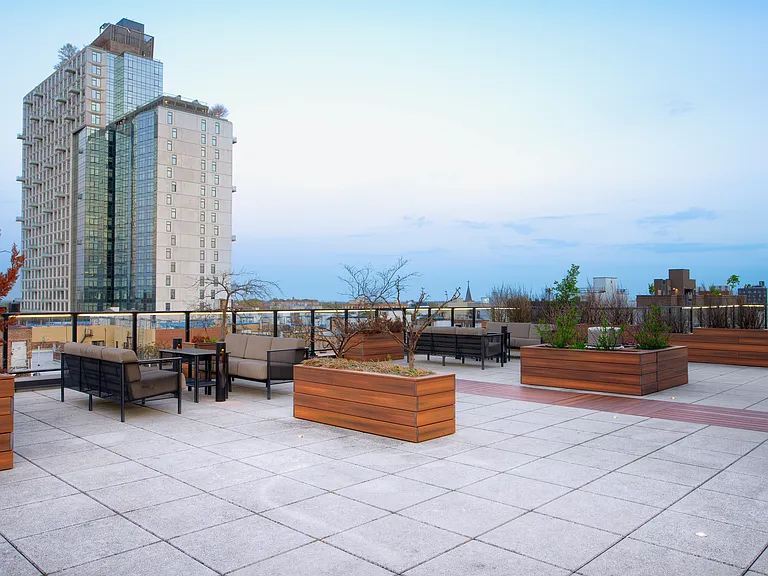 2100 Bedford Ave #4E — Photo 7