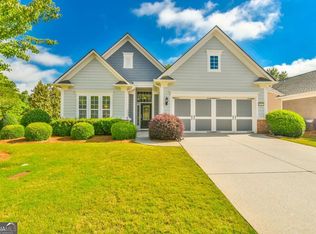 5907 Chimney Rock Dr, Hoschton, GA 30548
