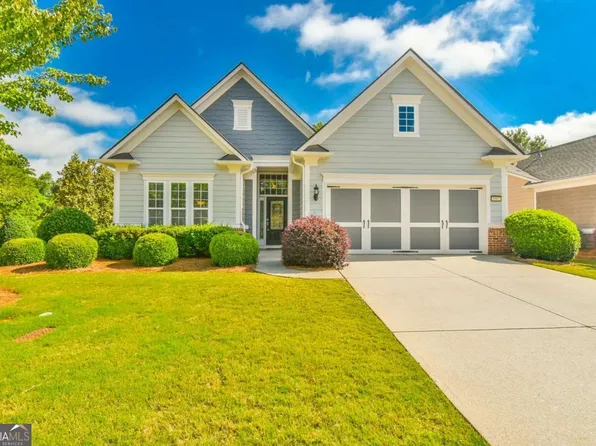 5907 Chimney Rock Dr, Hoschton, GA 30548