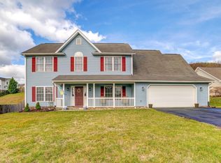 5810 Fieldview Dr, Roanoke, VA 24019