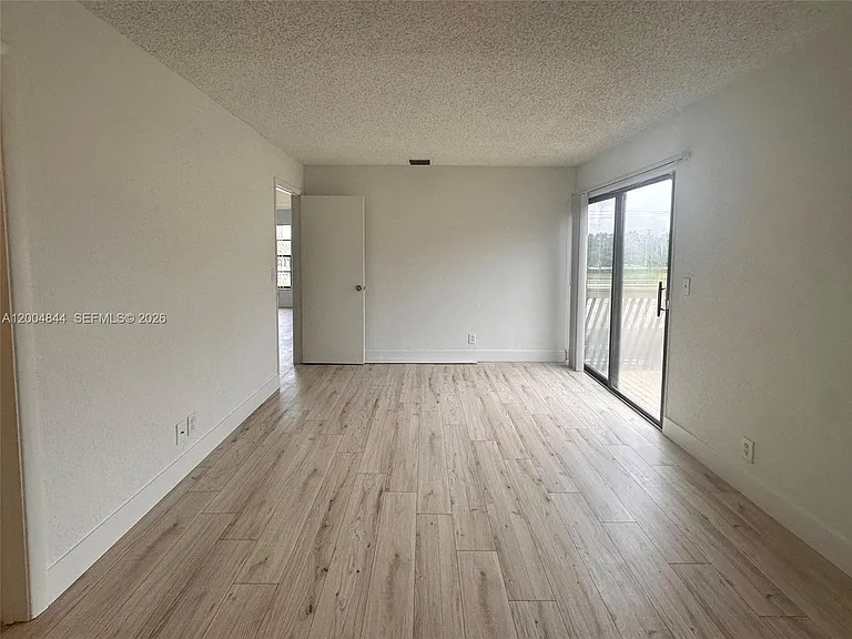2580 Coral Springs Dr #2580 — Photo 18