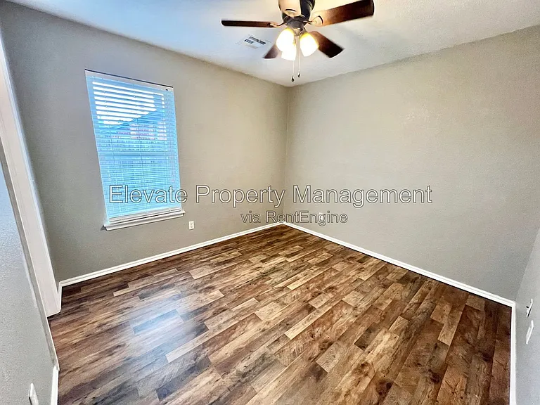 16405 Otter Dr — Photo 14