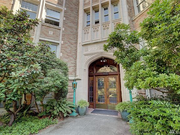 4th image of 5810 Cowen Pl NE APT 307