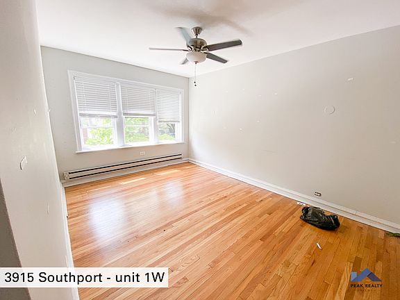 3rd image of 3915 N Southport Ave APT Gs