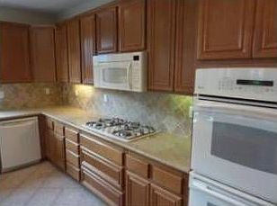 4th image of 7921 Orchid Dr