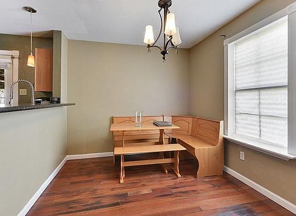4th image of 2033 N River Park Dr