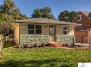 6714 Pacific St, Omaha, NE 68106