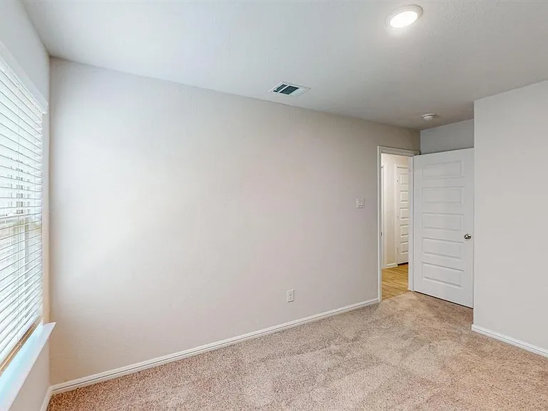 5809 Sandown Dr — Photo 4