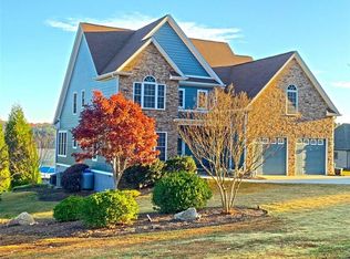 205 Oak Stone Dr, West Union, SC 29696