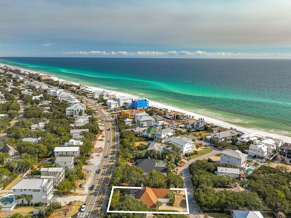 1st image of 419 Pelican Cir