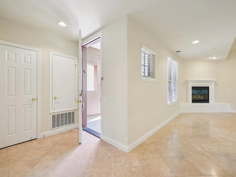 435 Sheridan Ave #201 — Photo 7