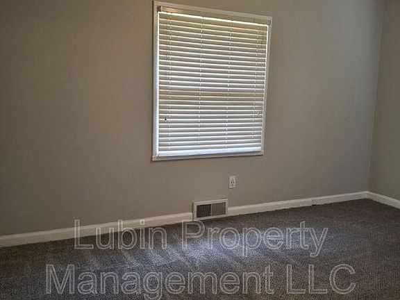 4th image of 5418 Brantford Ave