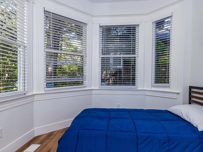 2382 Derby St #1-6 — Photo 34