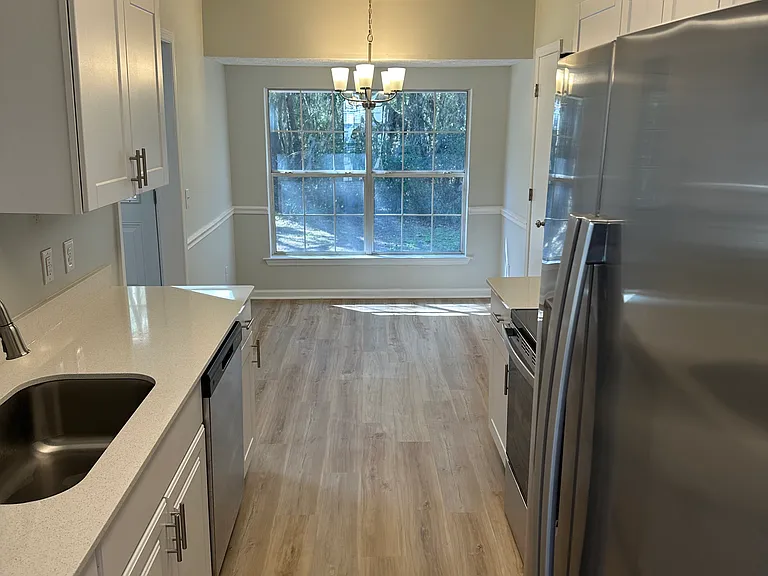 243 Stonebridge Dr — Photo 1