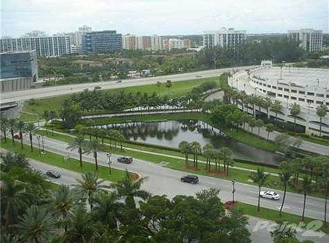 4th image of 19501 W Country Club Dr APT 1405