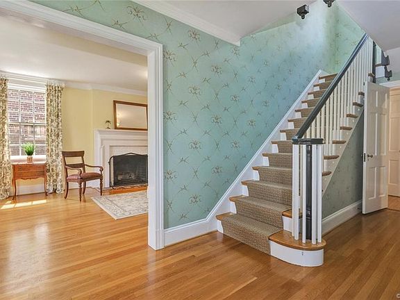 5th image of 3907 W Franklin St