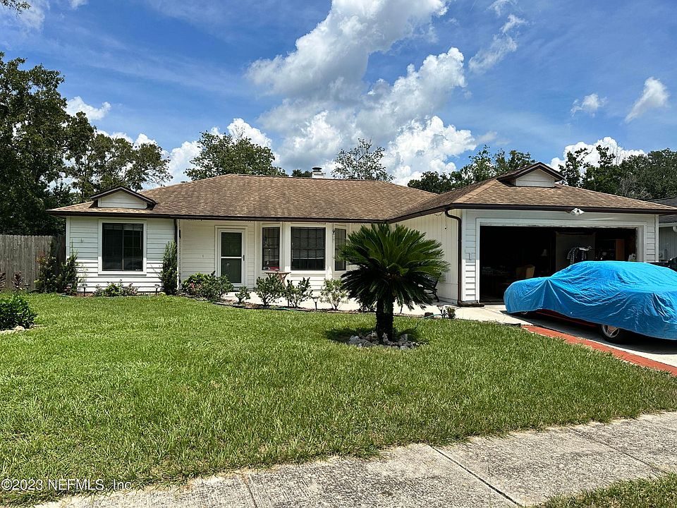 1st image of 8455 Spencers Trace Dr