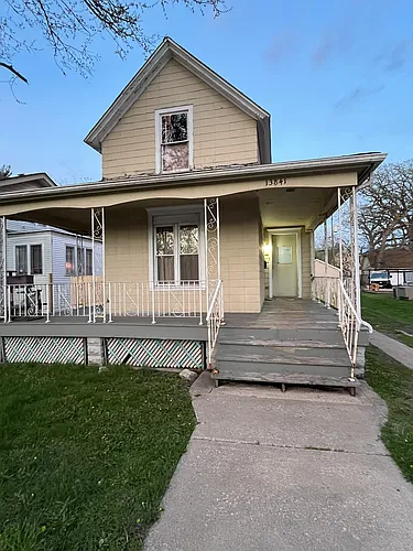 13841 Forest Ave Photo 1