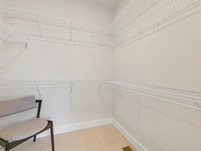 2487 Liberty Loop — Photo 14
