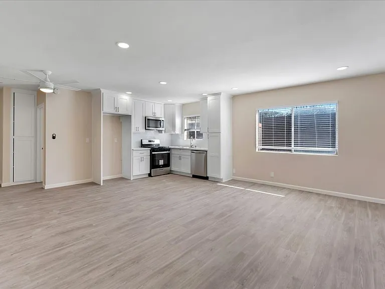 Brookside Apartments — Photo 41