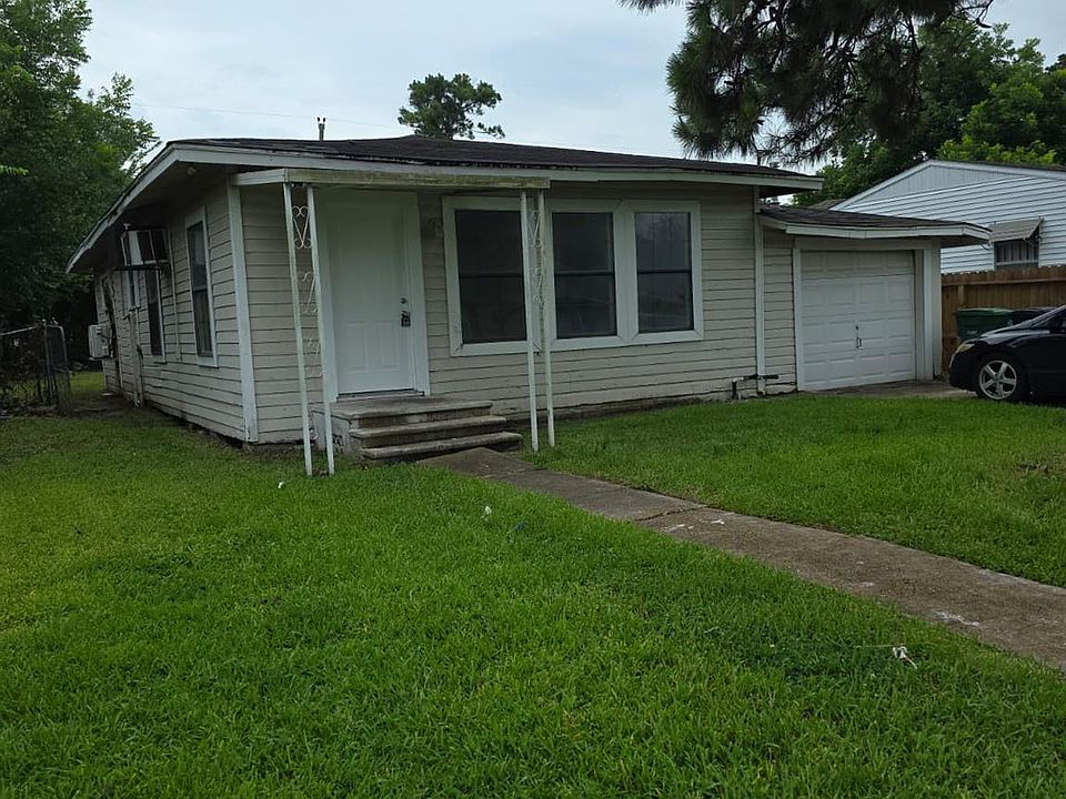 1st image of 242 Bolden St