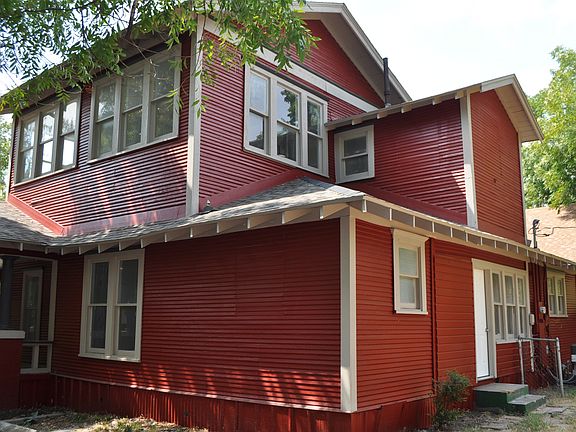 4th image of 708 N McKinney St