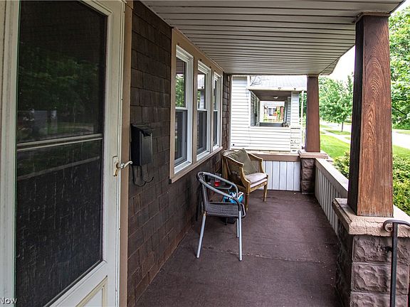 3rd image of 25 Forbes Rd