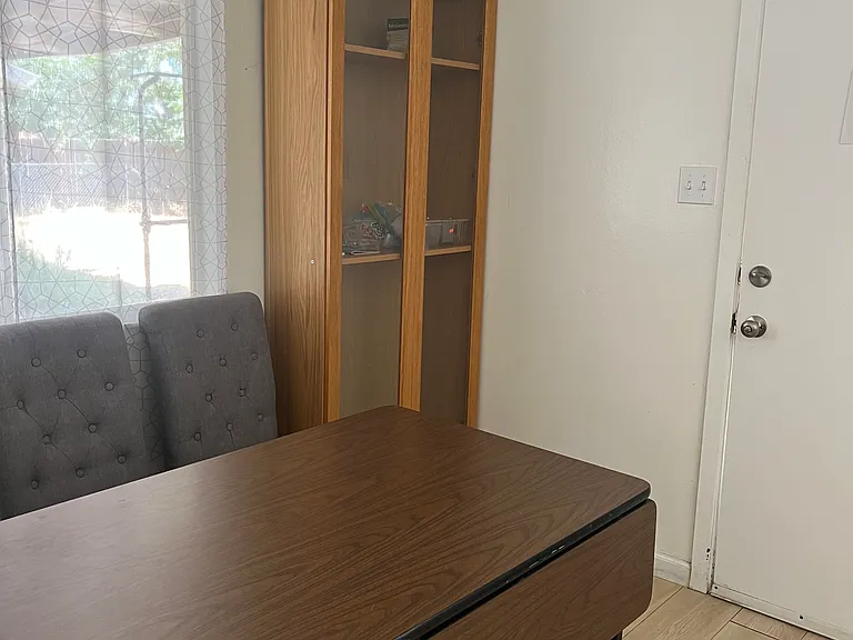 1723 Eldridge Ave — Photo 6