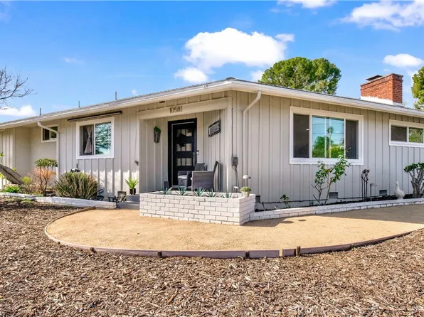 10581 Wheatland Ave, Sunland, CA 91040