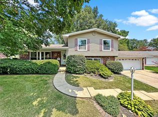 5 Westbury Dr, Belleville, IL