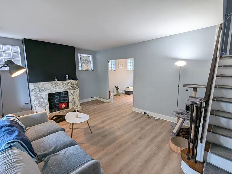 6330 Crombie St — Photo 11