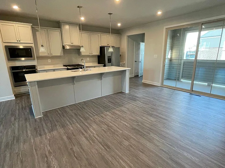 8666 Shady Pines Dr — Photo 19