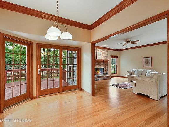 5th image of 106 S Montclair Ave