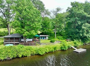 21 River Cottage Ln, Orford, NH 03777