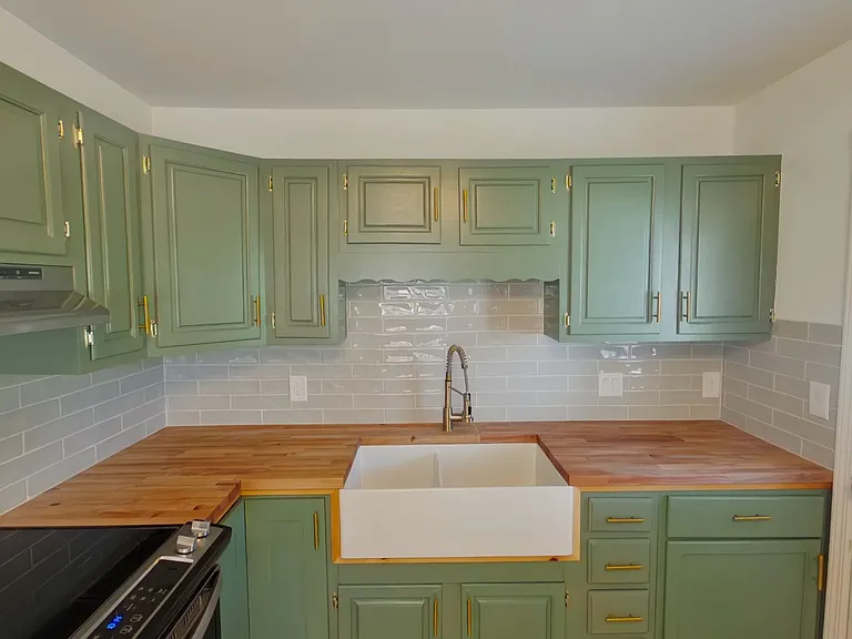 1031 N Edwards Ave — Photo 7