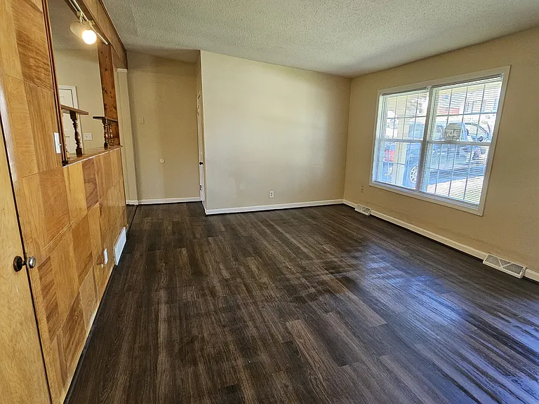 3147 Cleveland Ave — Photo 20